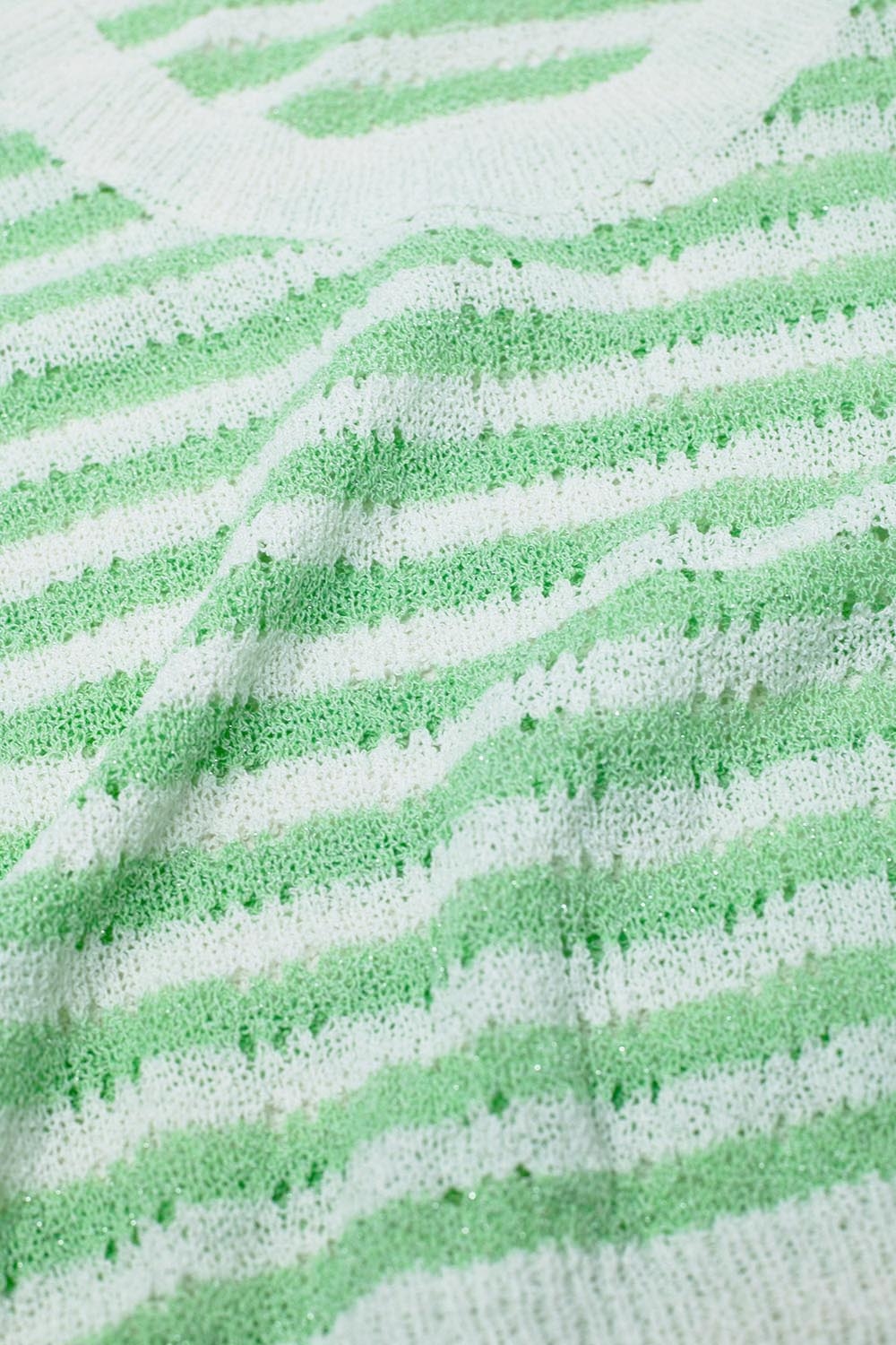 Suéter sin mangas a rayas de punto abierto en verde y blanco Suéter sin mangas a rayas de punto abierto en verde y blanco