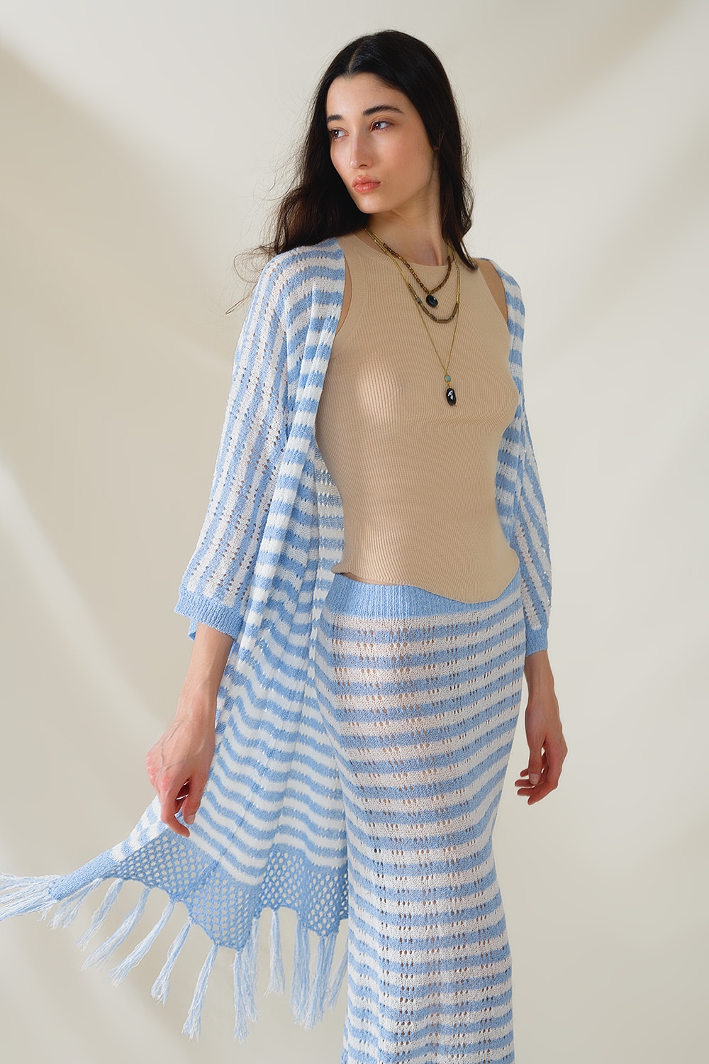 Rebeca Azul Estilo Boho Con Punto Pointelle A Rayas Y Detalles De Flecos Rebeca Azul Estilo Boho Con Punto Pointelle A Rayas Y Detalles De Flecos