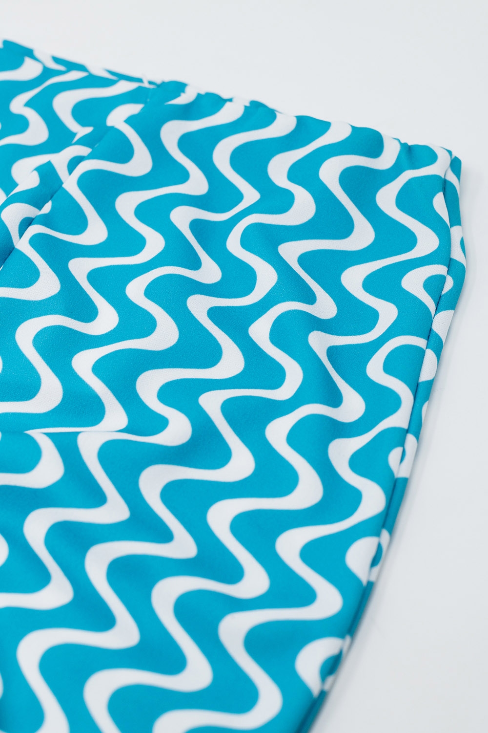 Pantalones de campana azules con estampado estilo a&ntilde;os 70 de tiro alto