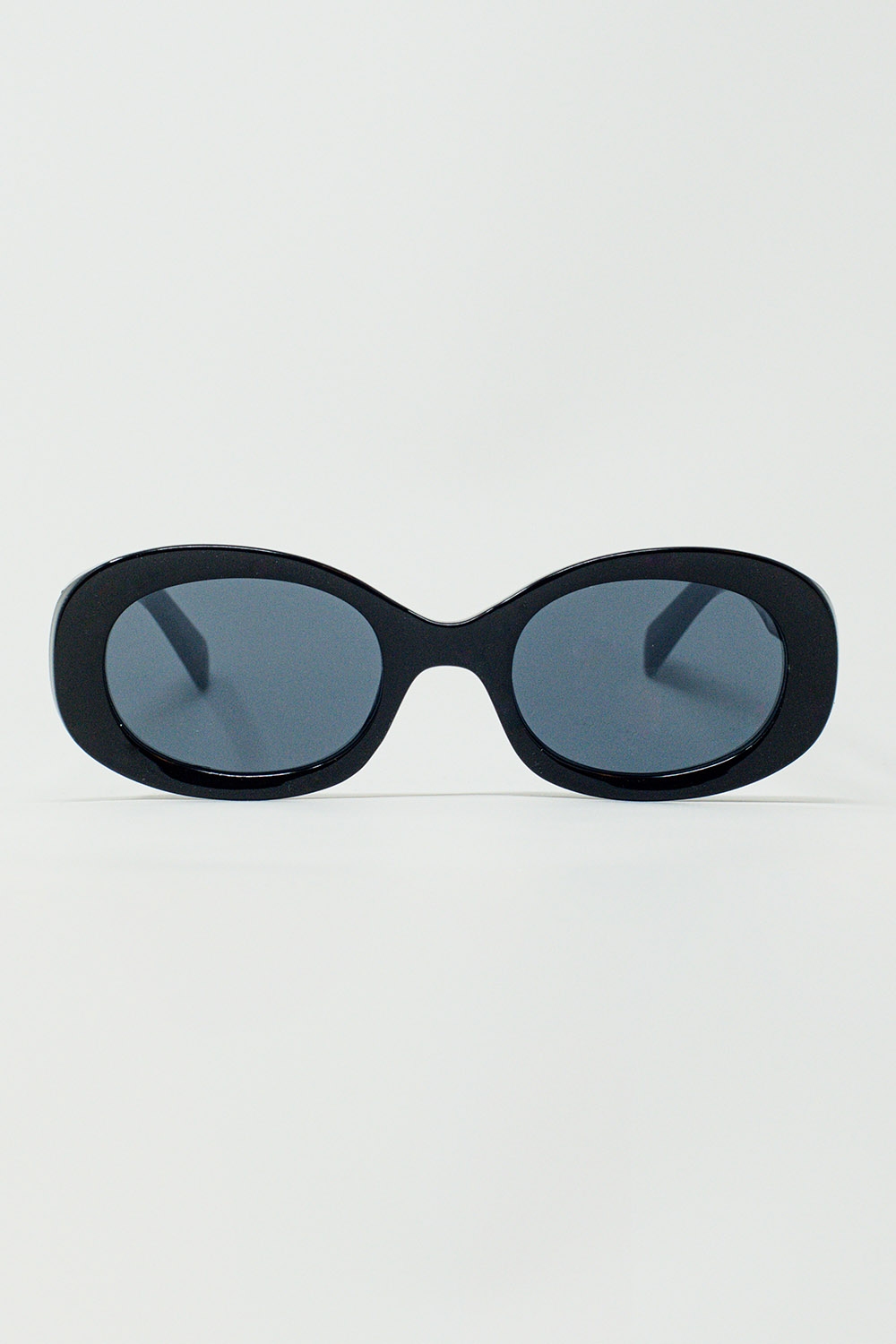 Gafas de sol ovaladas grandes en negro Gafas de sol ovaladas grandes en negro