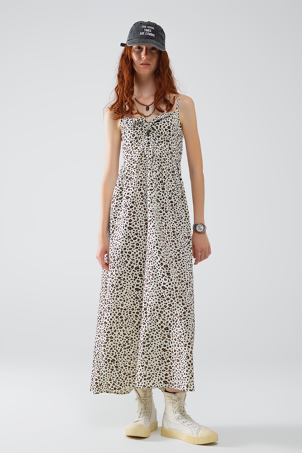 Vestido largo con estampado de leopardo y detalle de nudo Vestido largo con estampado de leopardo y detalle de nudo