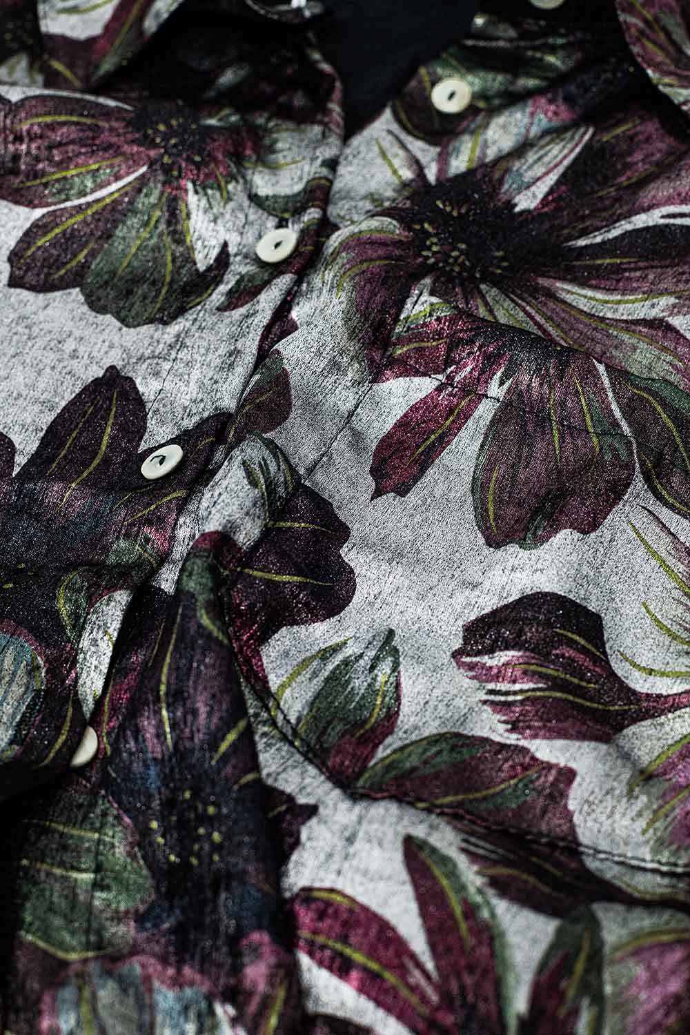 Camisa con estampado de flores efecto metalizado Camisa con estampado de flores efecto metalizado