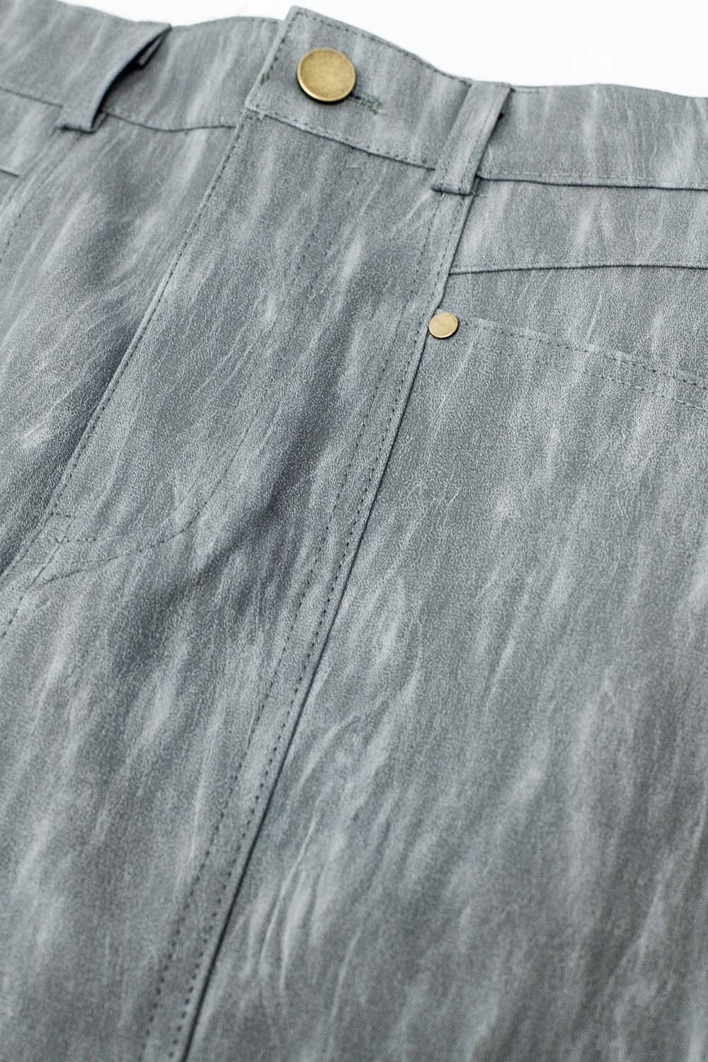 minifalda recta de polipiel gris con bolsillos minifalda recta de polipiel gris con bolsillos