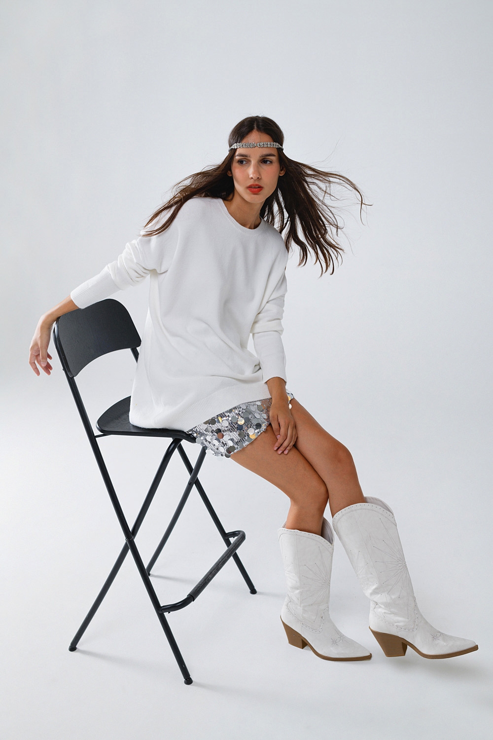 Jersey oversize de manga larga y cuello redondo en blanco